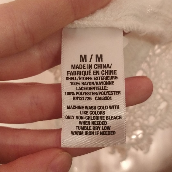 ✨OFF-THE-SHOULDER FLOWY TOP✨ - Picture 7 of 7